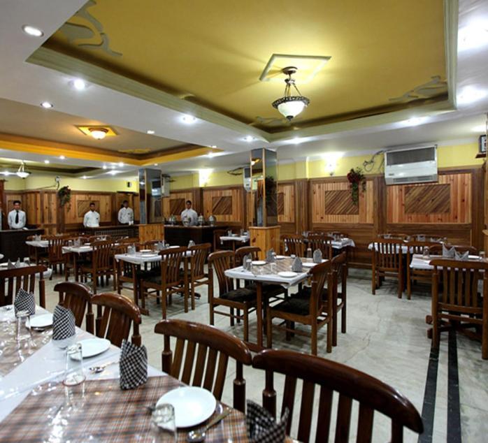 Hotel Dalhousie Heights Екстериор снимка